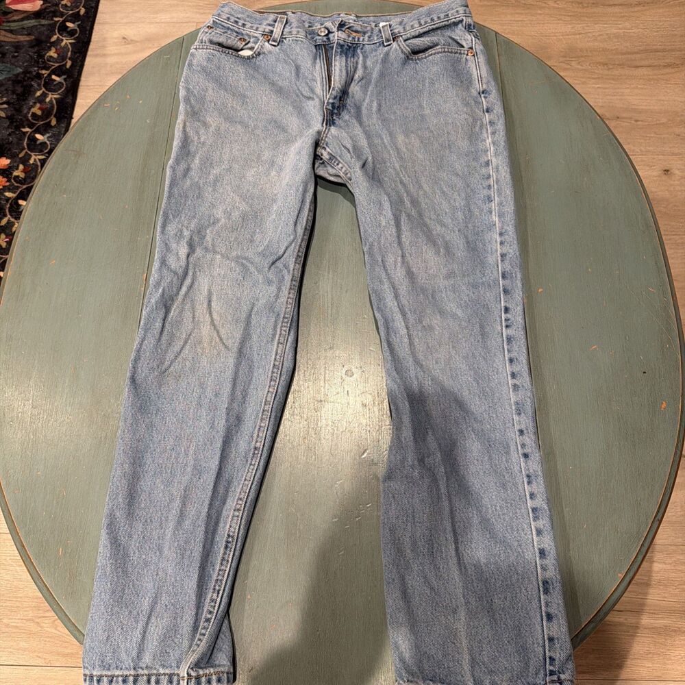 Vintage Levi Women’s Slim Fit Straight Leg Jeans Size 12 Reg S Made In USA